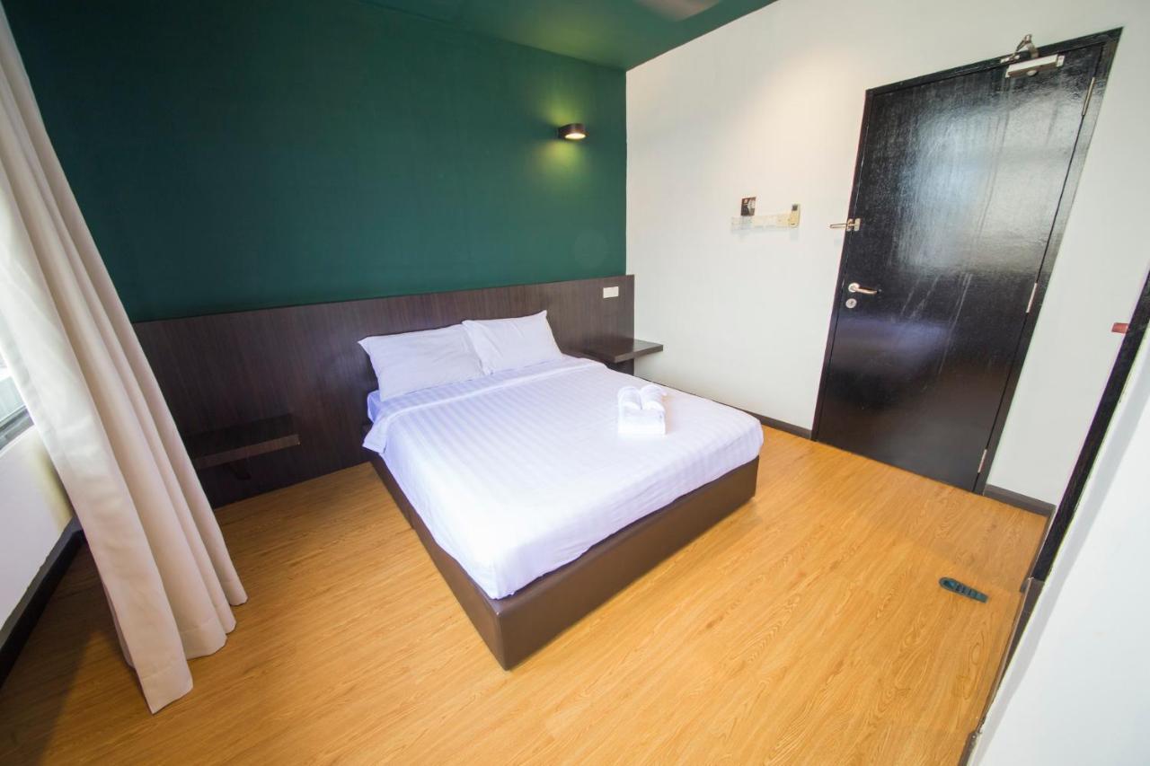 Room V Jalan Jenang By Secoms Бату Пахат Екстериор снимка
