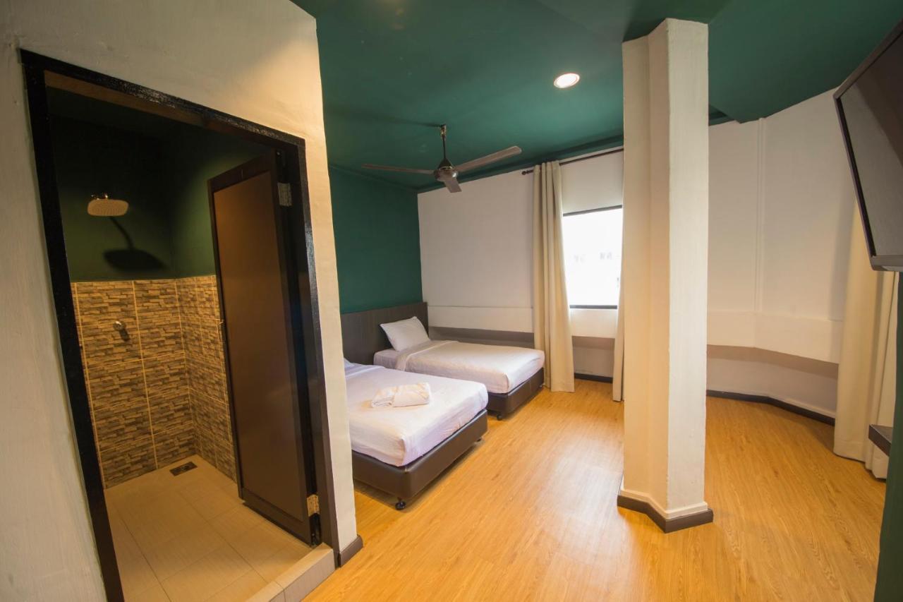 Room V Jalan Jenang By Secoms Бату Пахат Екстериор снимка